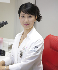 院長　村上　早織